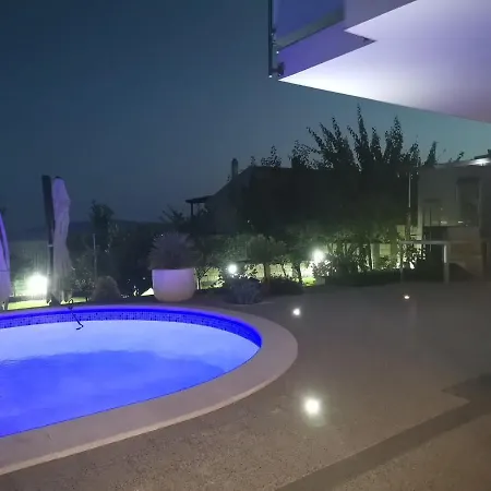 Ruza - Pool *