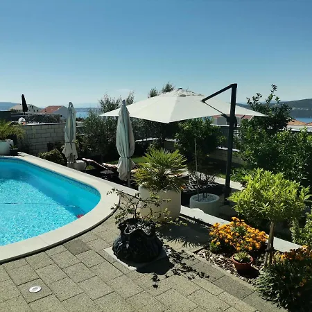 Ruza - Pool