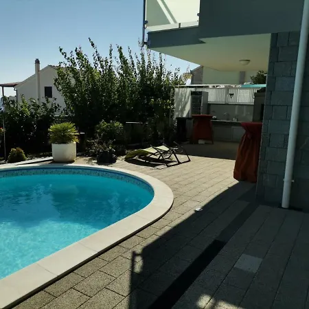 Ruza - Pool Apartment Seget Donji
