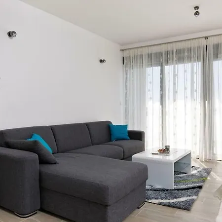 Ruza - Pool Apartment *